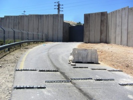 Collective_Punishment_in_East_Jerusalem_01