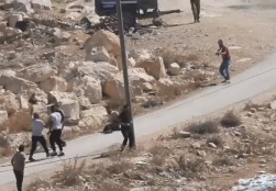 قوات الاحتلال والمستوطنون يواصلون ارتكاب جرائمهم في الضفة الغربية ونظام العدالة الدولي على المحك