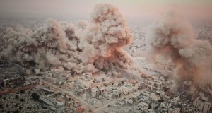 الهجمات الإسرائيلية تستمر مستهدفة المنازل التي تأوي النازحات والنازحين في غزة 