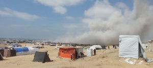الاحتلال يكثف قصف المنازل على رؤوس ساكنيها في رفح مع استمرار التهديد بالهجوم البري