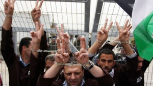 Doctor and lawyer visits to hunger strikers reveal mistreatment by Israeli Prison Service