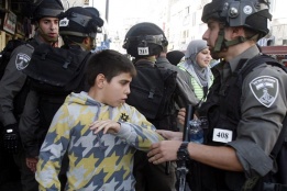 Israeli Forces Detain Two Palestinian Children near their School in Hebron