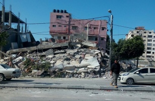 Destruction of Al-Multazem Insurance Company office and Al-Ghazali building in Gaza City as a result of Israeli airstrikes, taken on 26 March 2019. Photo: Al-Haq (c) 2019.