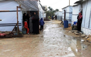 tents_and_houses_of_khuzaa_gaza