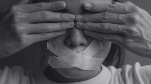 مؤسسة الحق تدين الاعتداء على التجمعات السلمية في قطاع غزة