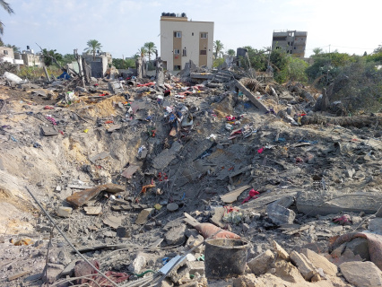 No Safe Place: Despite ‘Evacuation Order’, Israel Continues to Carpet-Bomb Gaza From North To South