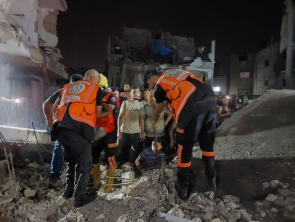 Days 4-5: Israel destroys entire residential neighborhoods and intensifies mass killings of Palestinians in Gaza