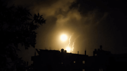 الاحتلال يواصل سياسة قصف المنازل وقتل المدنيين ضمن جريمة الإبادة الجماعية في قطاع غزة