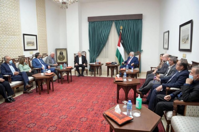 The Palestinian President Meets with Representatives of the Palestinian Civil Society Organizations and Affirms Support against Israeli Attacks